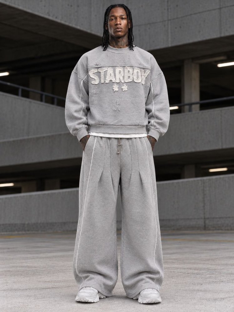 ست دورس و شلوار بگ طوسی طرح STARBOY با وصله‌دوزی و نوار دور