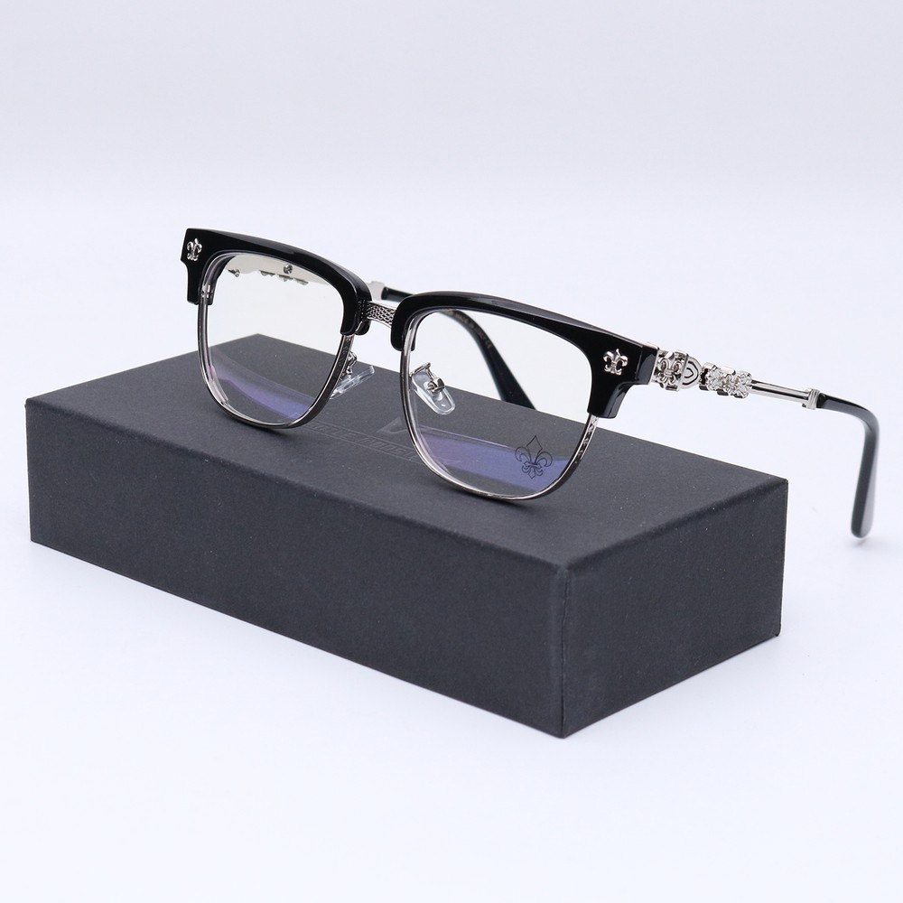 عینک از برند CHROME HEARTS کد 4100