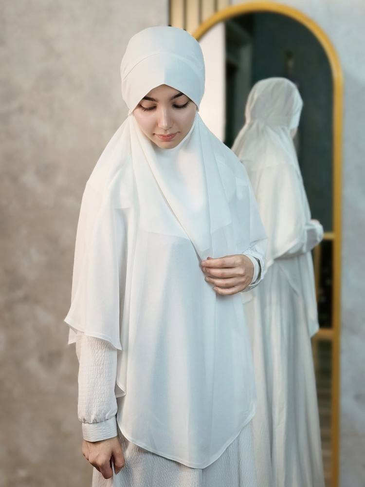 خمار (خیمار) – مقنعه بلند سفید