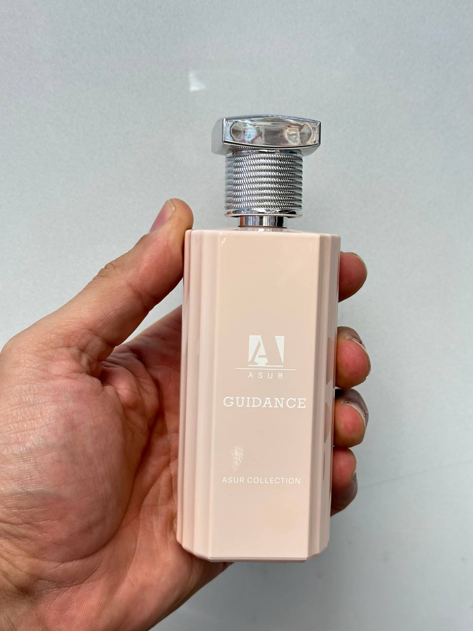ادکلن مردانه 100ml شرکتی فرانسوی مدل guidance از برند asur