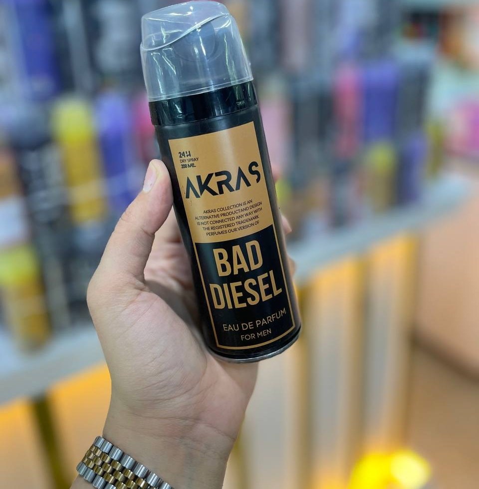 اسپری بدن و لباس مردانه آکراسAkrasرایحه بد دیزل bad diesel حجم۲۰۰م