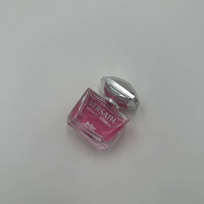 ادکلن زنانه جسیکا تواین مدل VERSACE BRIGHT CRYSTAL