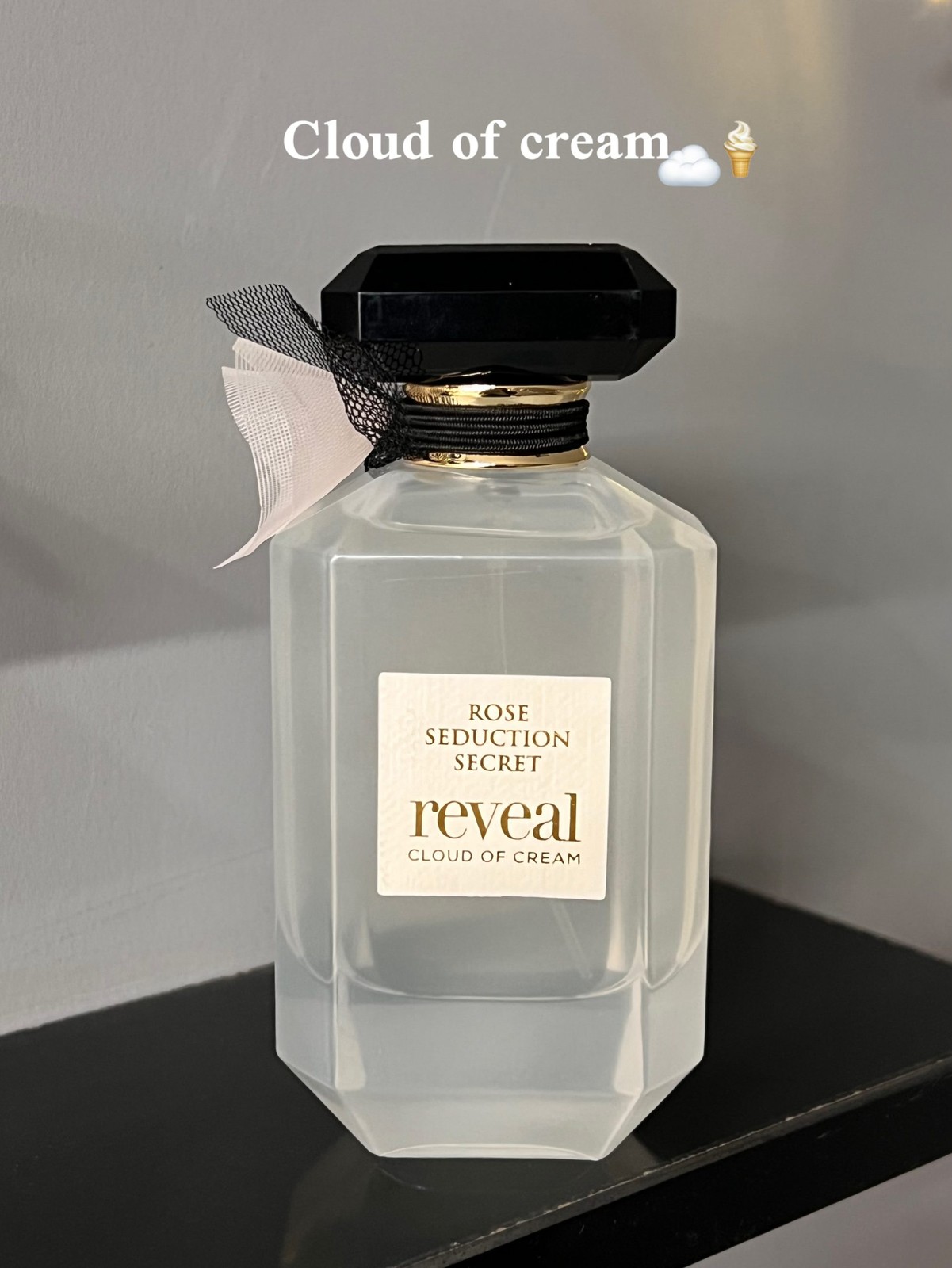 ادکلن victoria secret cloud of cream