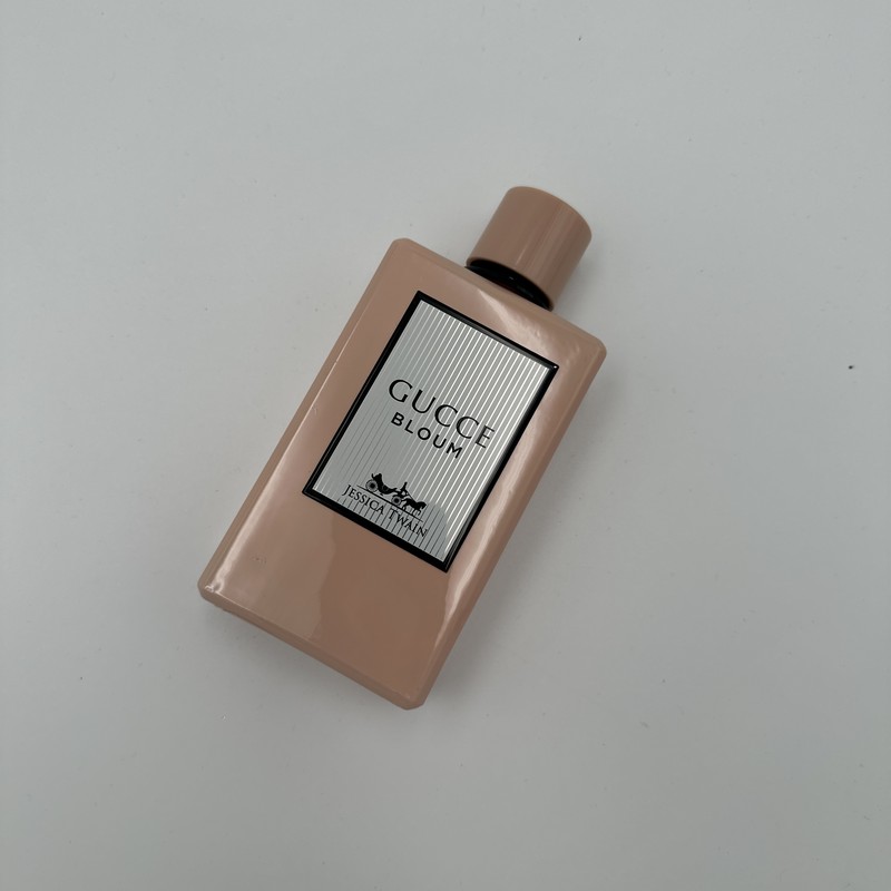 ادکلن زنانه جسیکا تواین مدل GUCCI BLOOM
