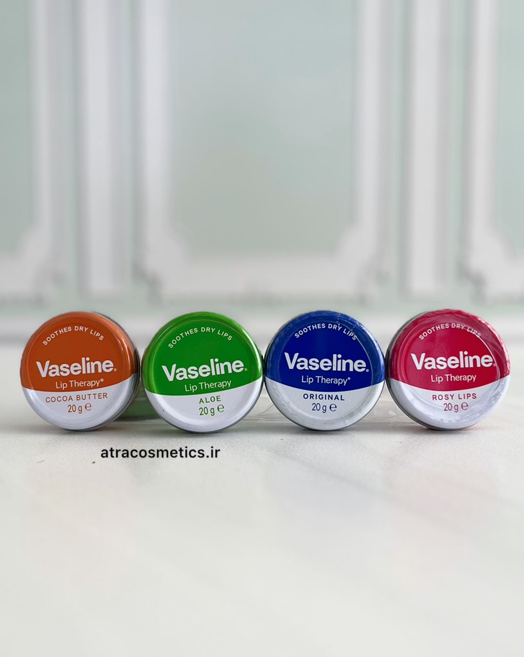 بالم لب‌ وازلین (Vaseline Lip Therapy)