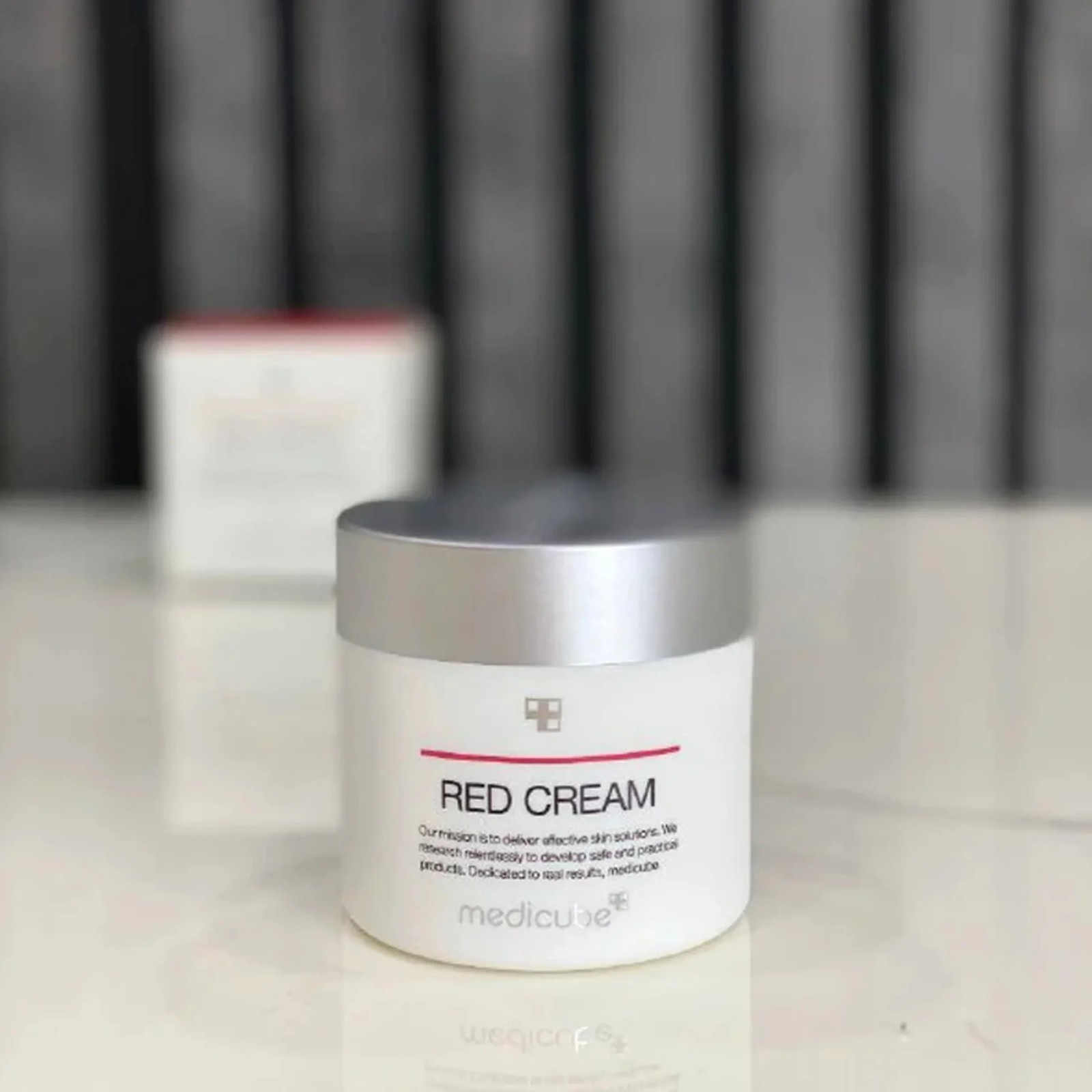 کرم Red Cream مدیکیوب