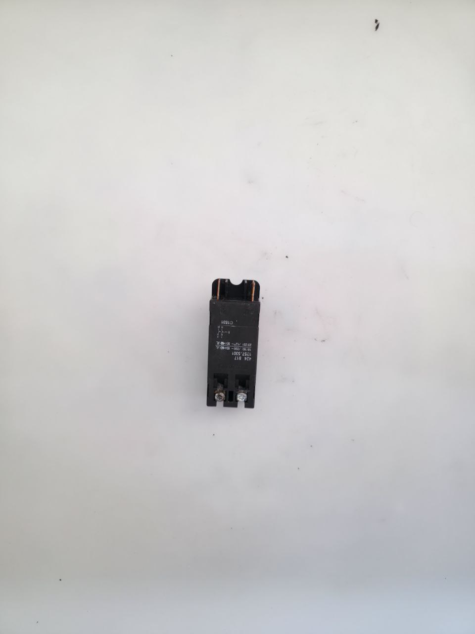 کلید پاور هیلتی مدل T800_AVR