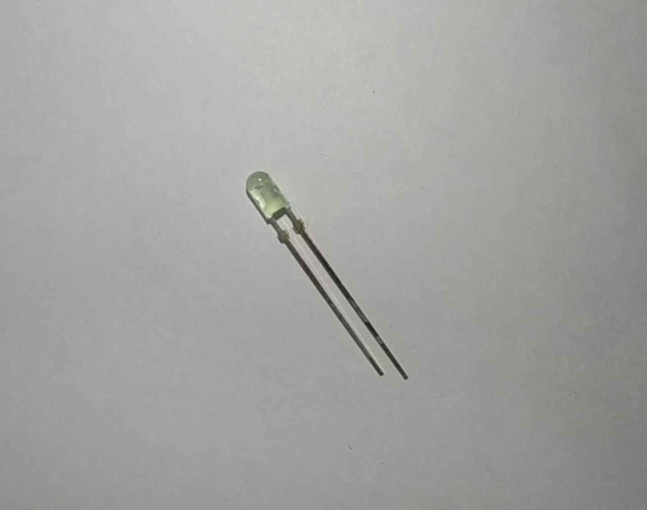 LED اوال سبز