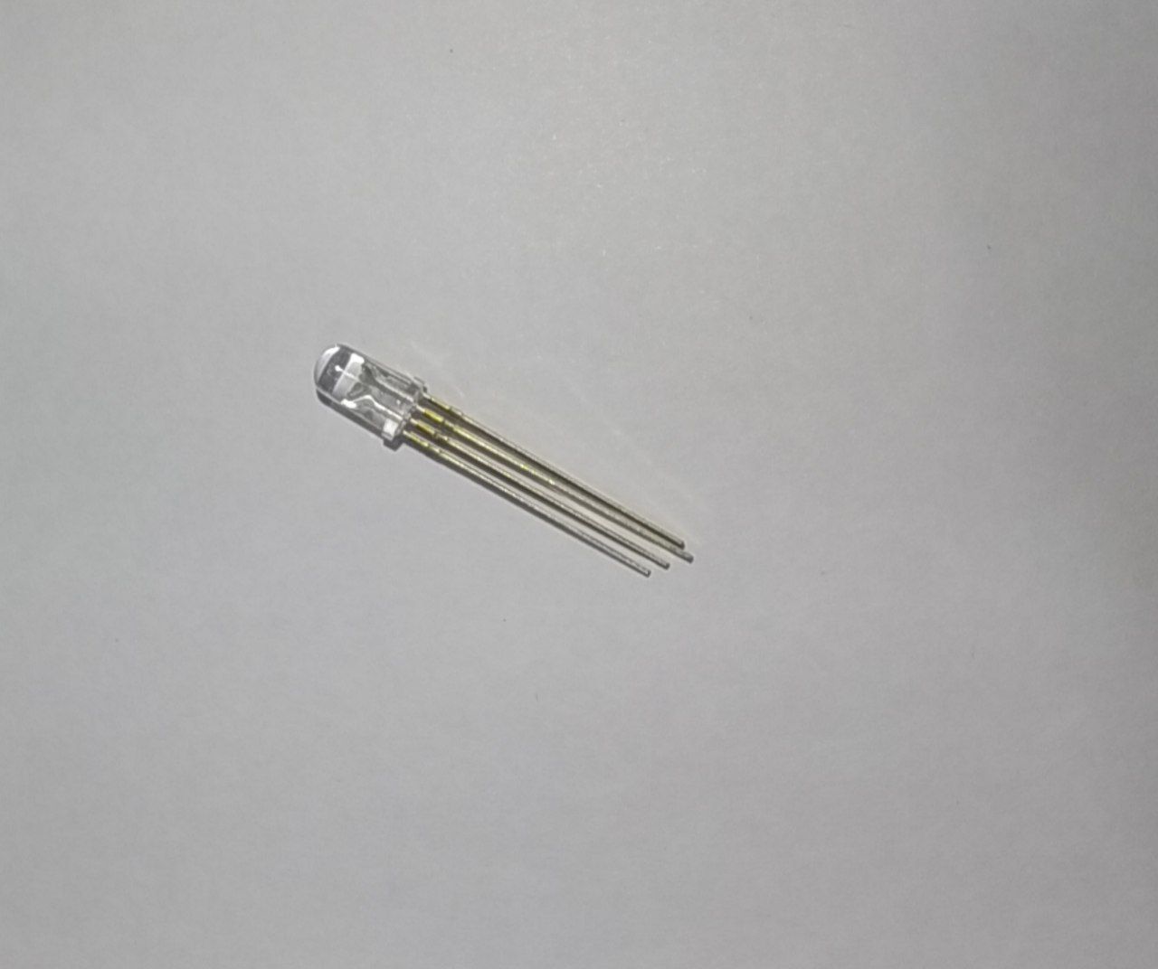 led rgb شفاف چهار پایه کاتد مشترک