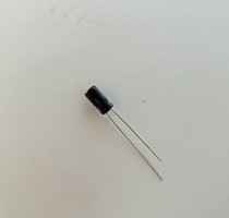 3.3UF/450V