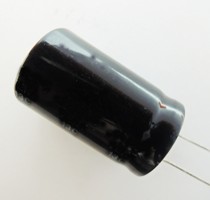 4700UF/63V