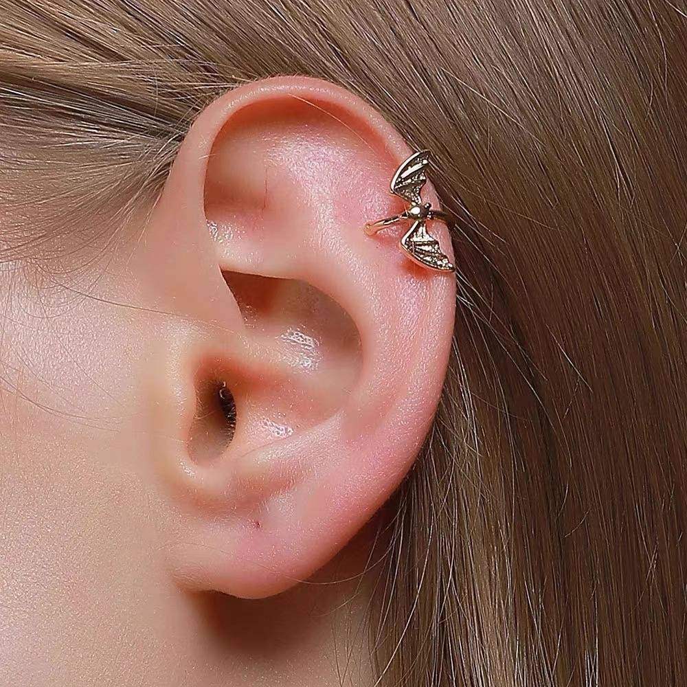 Ear Cuff خفاش نقره‌ای