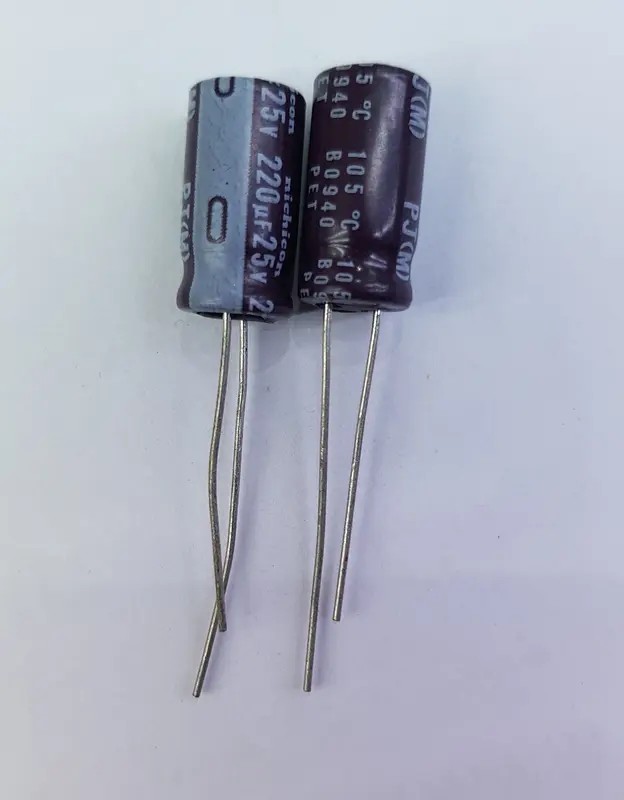 Aluminum Electrolytic Capacitors 220UF 25V 8*15mm