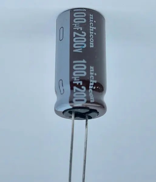 Aluminum Electrolytic Capacitors 100UF 200V 12.5*25mm