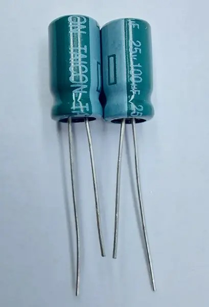 Aluminum Electrolytic Capacitors 100UF 25V 6.5*12mm