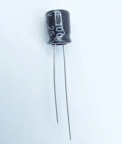 Aluminum Electrolytic Capacitors 100UF 25V 6.3*7.8mm