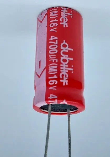 Aluminum Electrolytic Capacitors 4700UF 16V 16*32mm