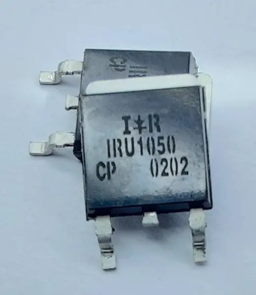 Voltage Regulator IRU1050-33CP-3.3V-5A (ORIGINAL)