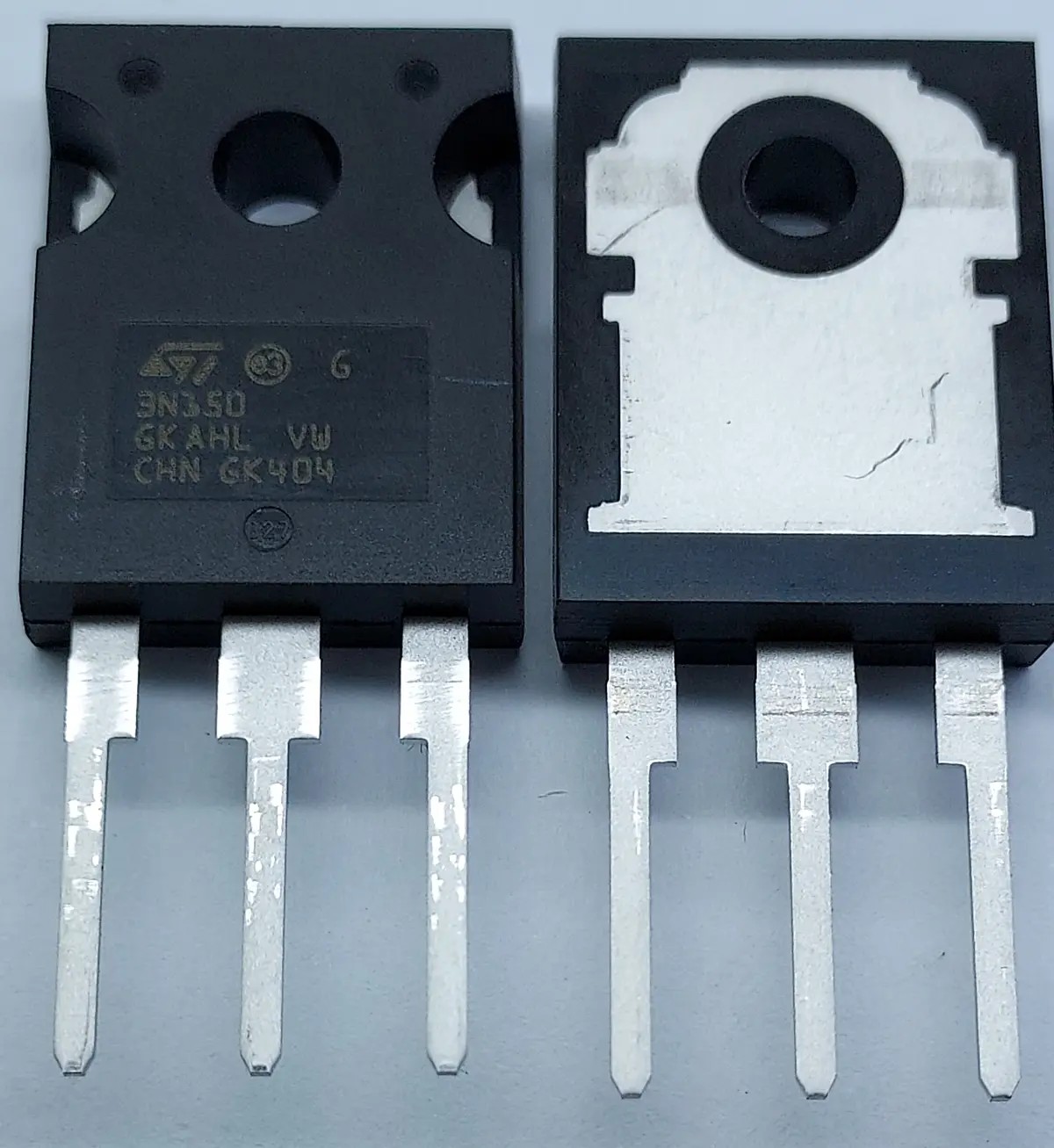 MOSFET STW3N150
