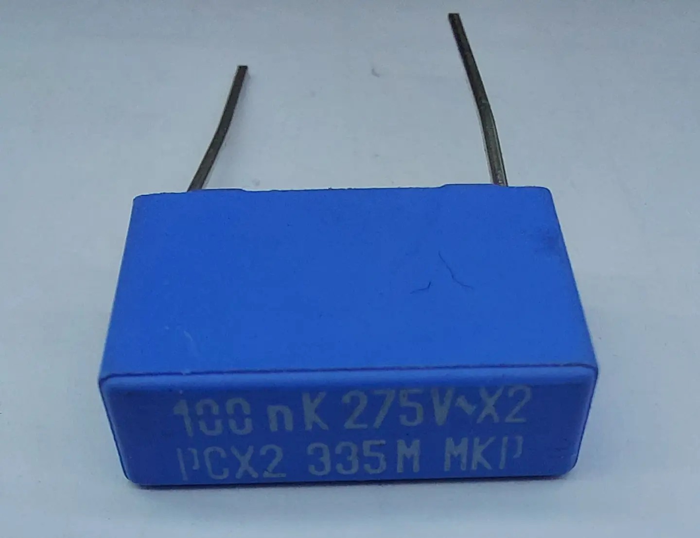 MKT CAPACITOR 100NF 275VAC X2
