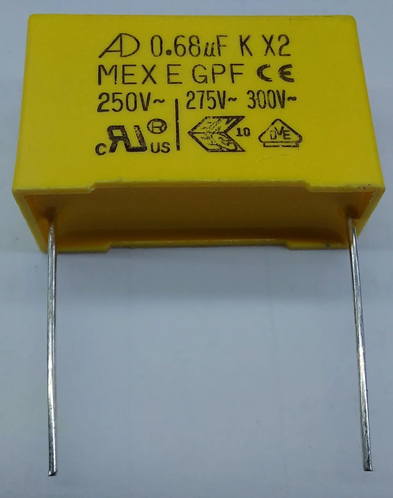MKT CAPACITOR 0.68UF 300VAC KX2
