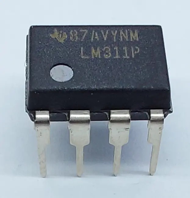 Amplifier IC LM311P (Orginal)