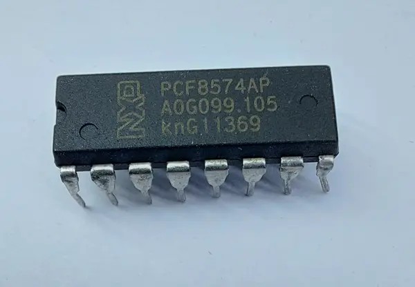 Interface IC PCF8574AP (Orginal)