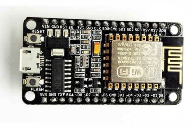 ESP8266 NODEMCU CH340