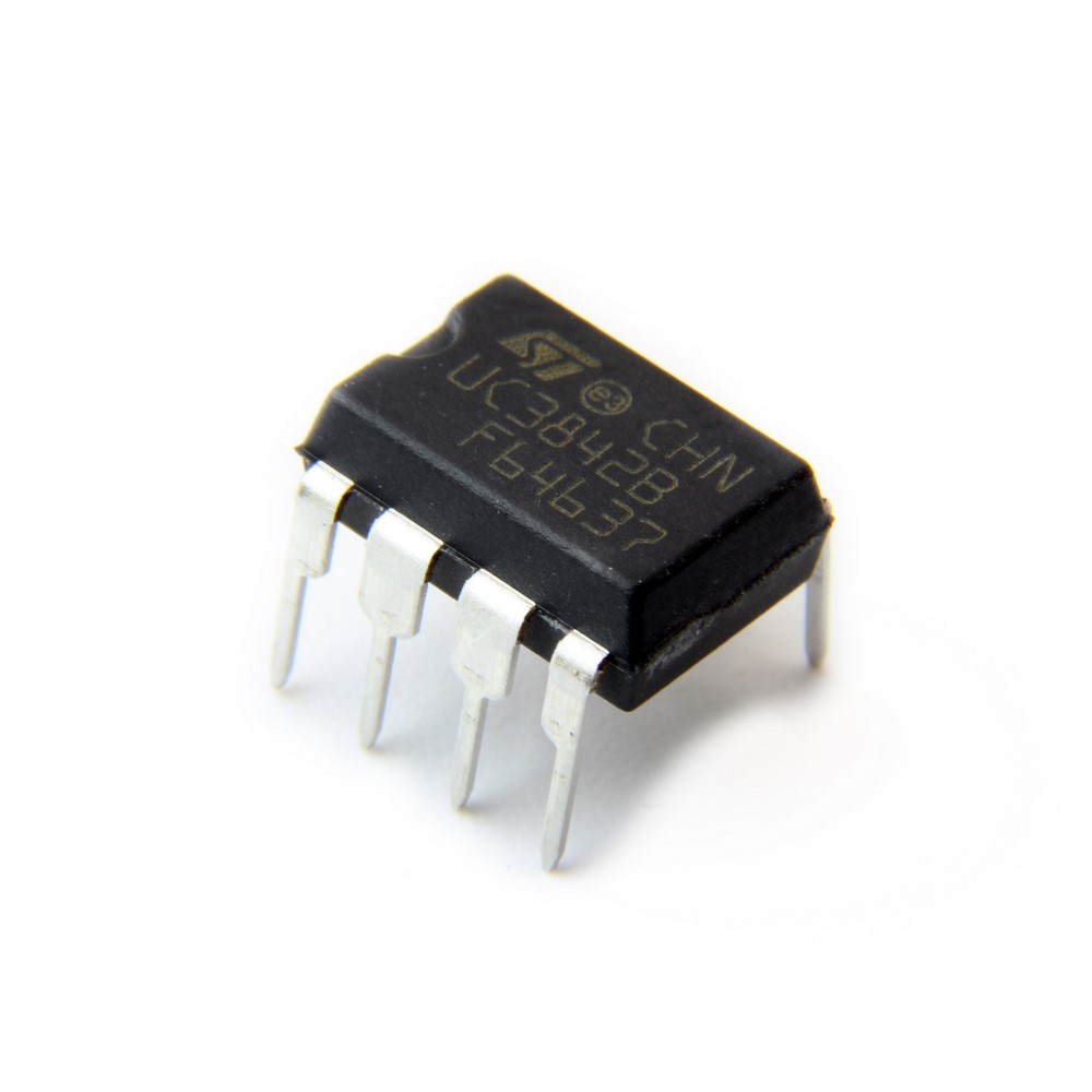 رگولاتور UC3842BN