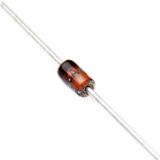 دیود زنر 18ولت ZENER 18V 1W