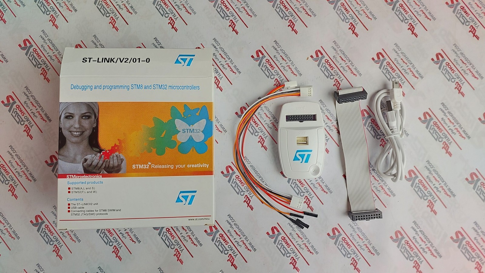 پروگرامر و دیباگر ST-LINK V2 مخصوص تراشه‌های STM8 و (High-Copy) STM32