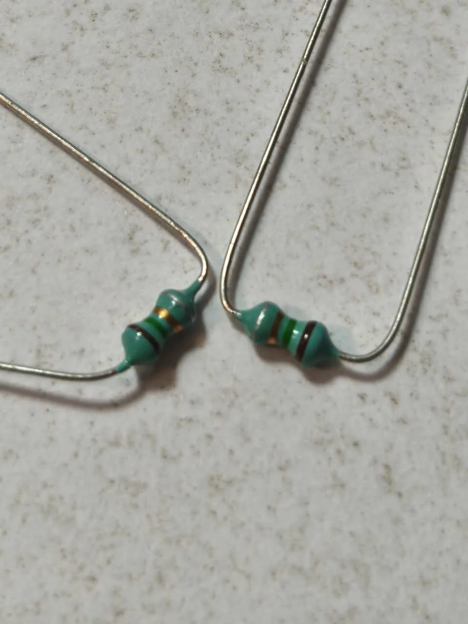 سلف مقاومتی 1.5 میکروهانری (1.5 µH) 0.25 وات