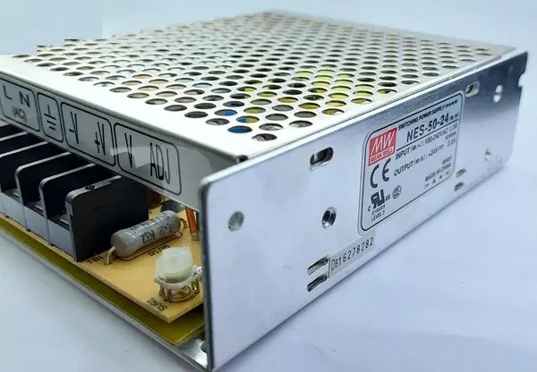 منبع تغذیه کف خواب ۲۴ ولت ۲٫۲ آمپر MeanWell مدل NES-50-24