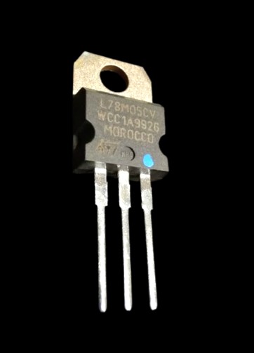آی سی رگولاتور L78M05CV REGULATOR TO220 ST