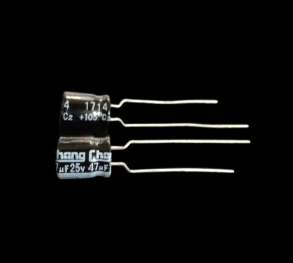 خازن الکترولیت 47uF-25V 105C 6.3*7 CHANG