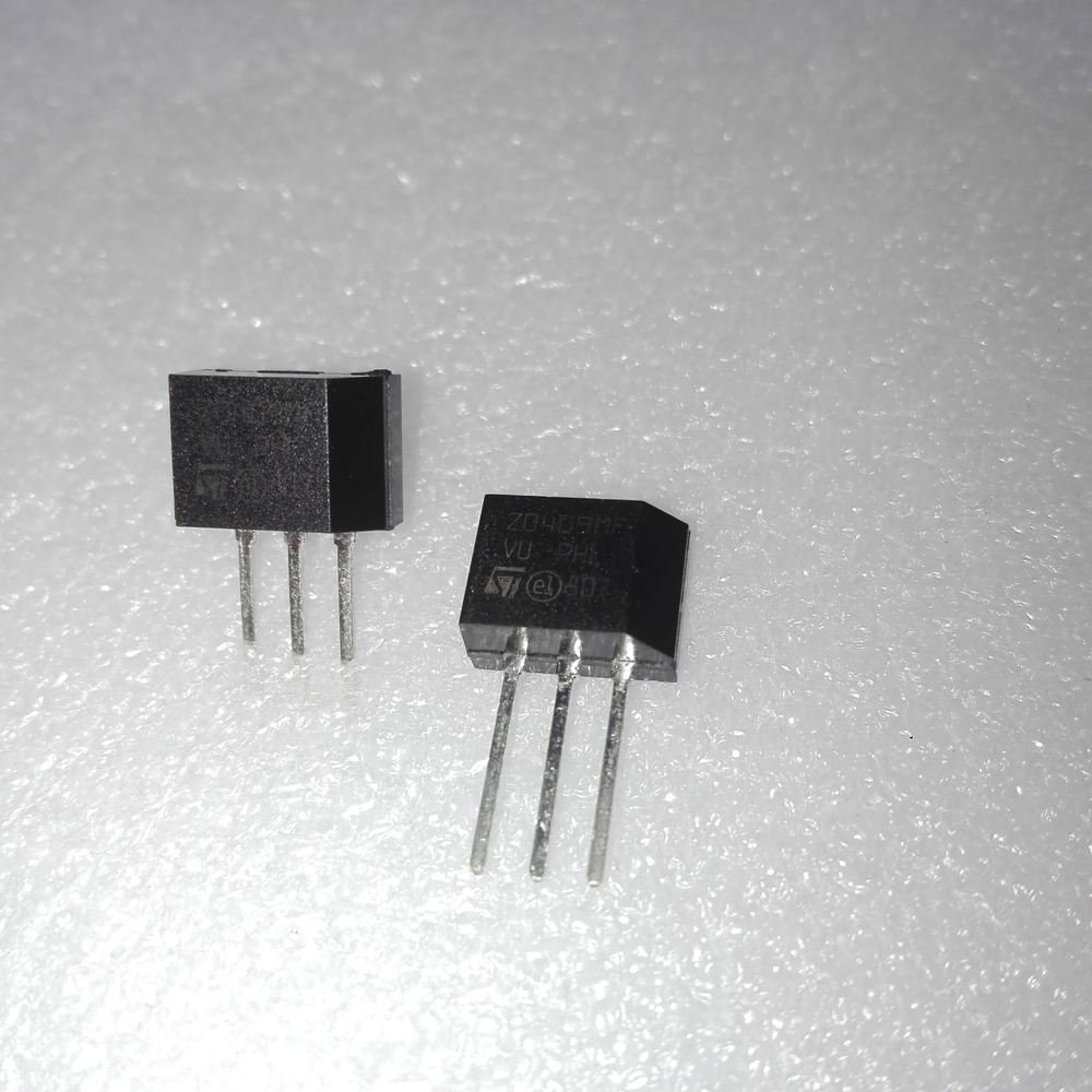 ترایاک Z0409MF TRIAC 600V-4A ST