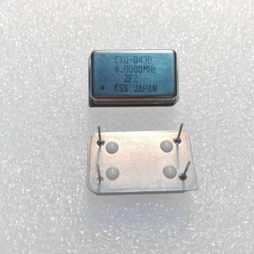 اسیلاتور کریستالی CRYSTAL OSCILLATOR 8.0000MHZ