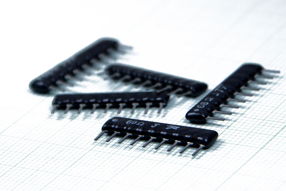 مقاومت RESISTOR ARRAY 68OHM 9PIN / TAIWAN