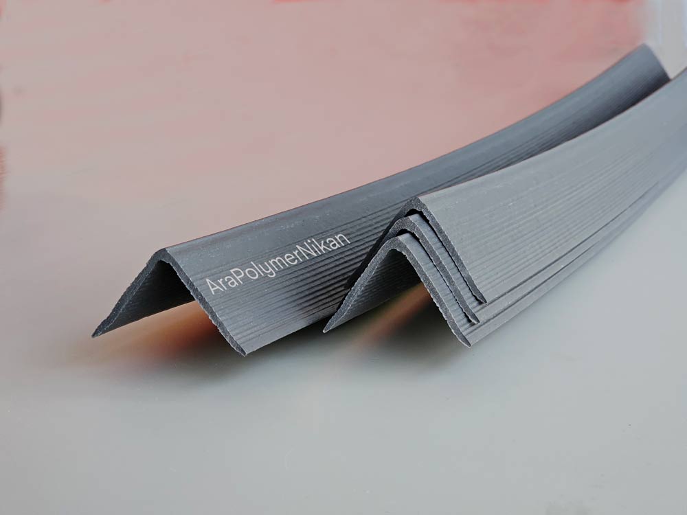 Plastic Edge Protector (Long Angle Board)