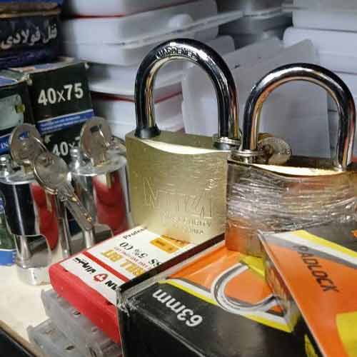 قفل آویز در سایزهای مختلف
