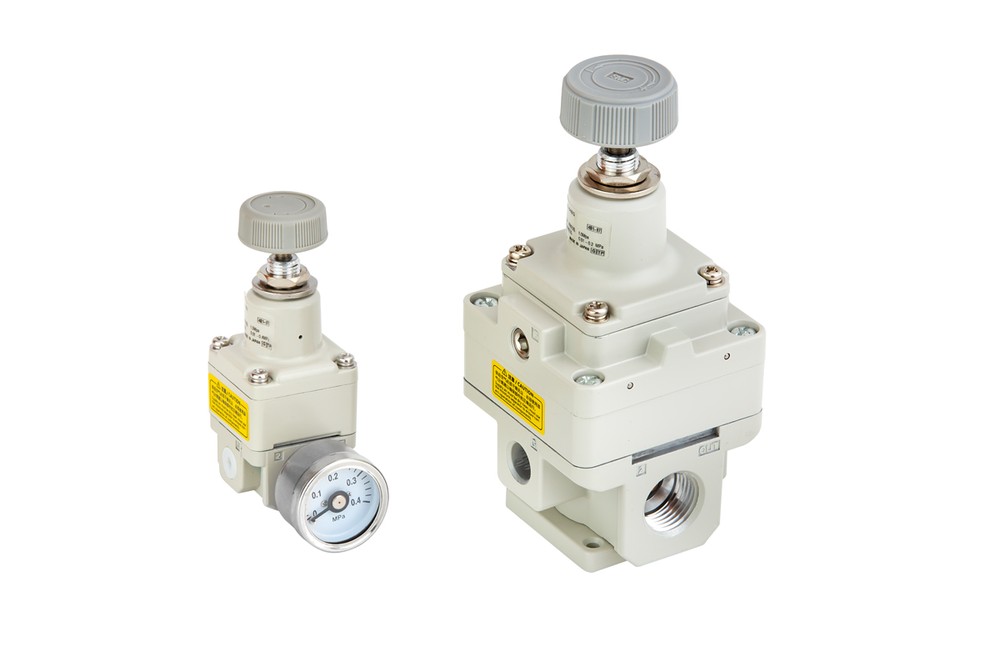 رگلاتور IR3020-04 سایز 1/2