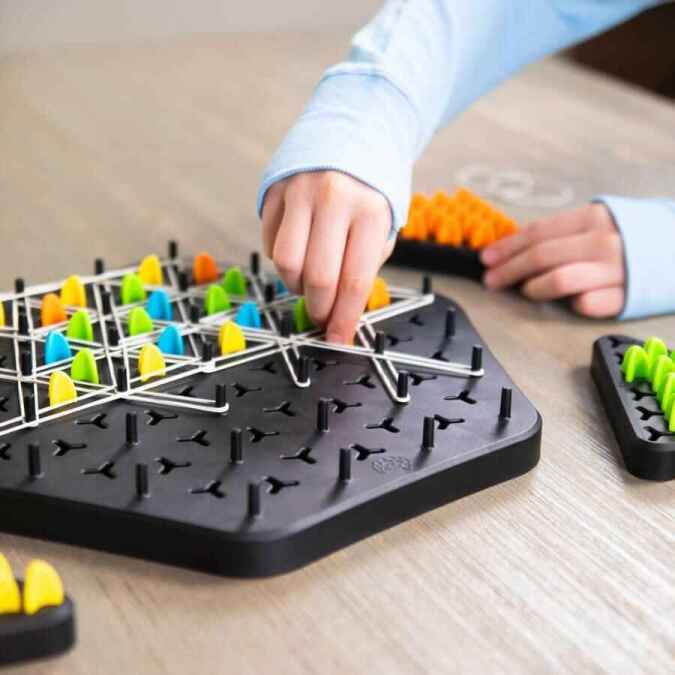 شطرنج مثلثی تریگل
