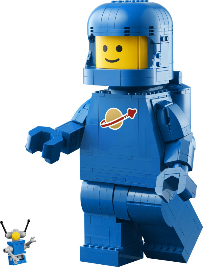 لگو Iconic Big Blue Astronaut Minifigure کد 40921