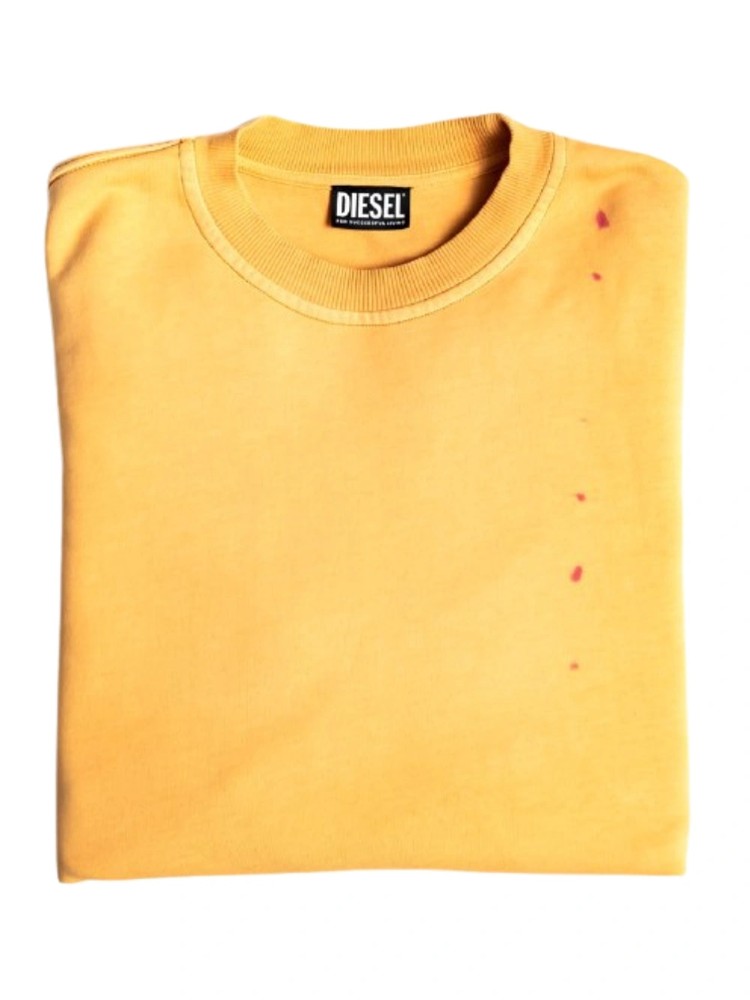 T-just sweater