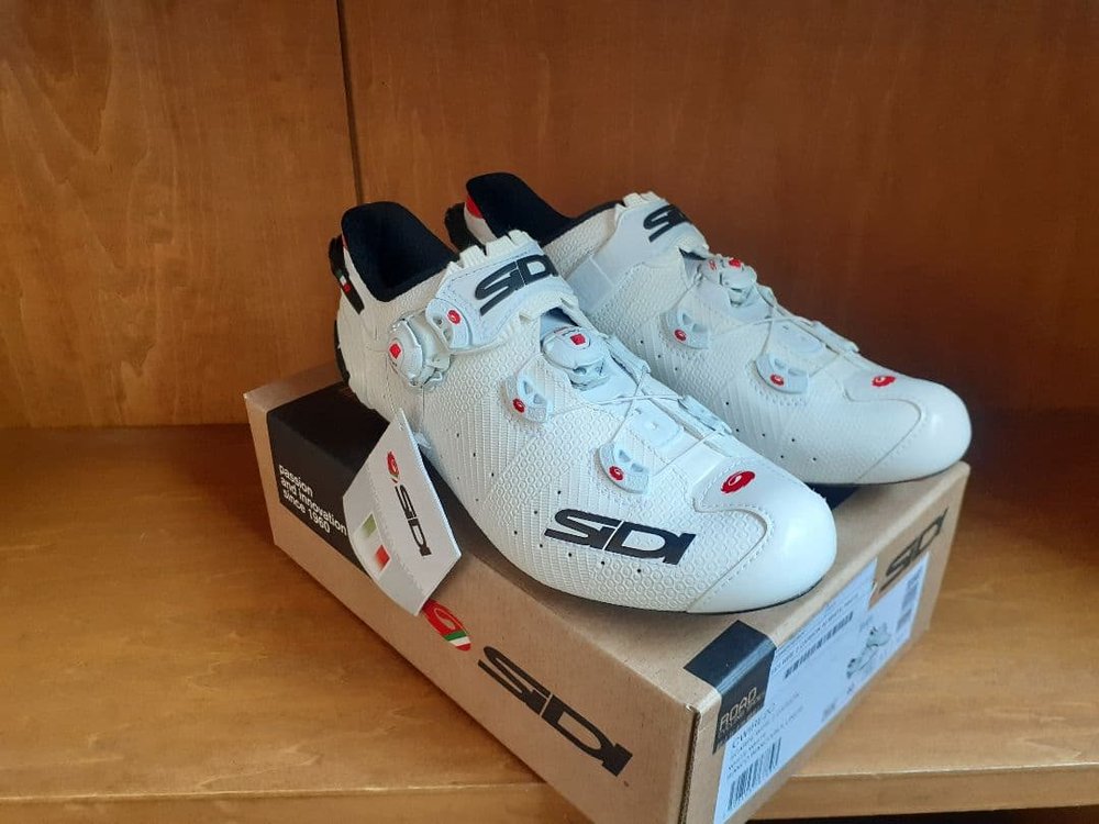 【新品】SIDI WIRE 2 CARBON 白いこと/白いこと 大いさ40