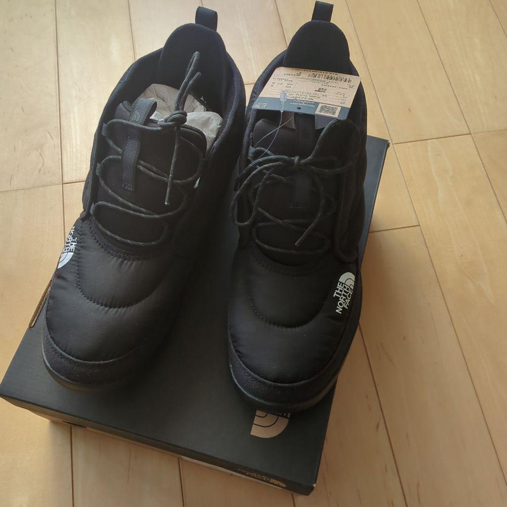 THE NORTH FACE - 北の方人間の顔 Nuptse Chukka WP II KK （引き下げ不可）
