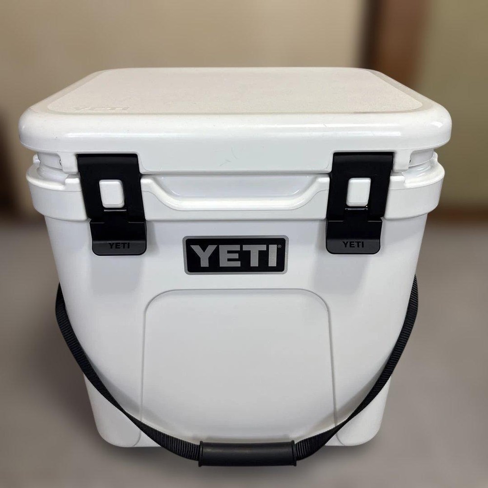 YETI - Roadie 24 白いこと 空調設備ボックス席