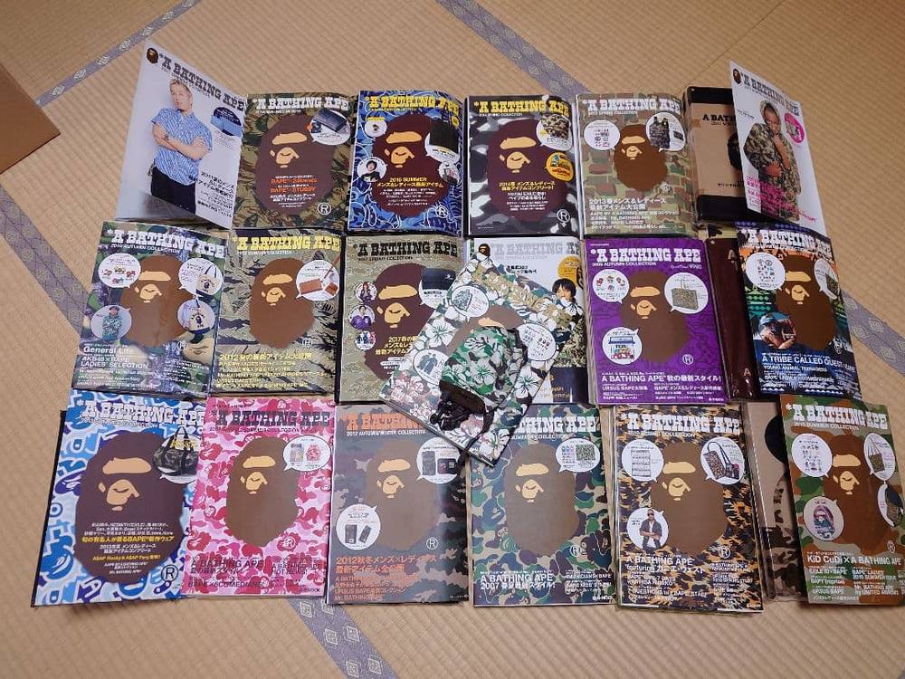 A BATHING APE - 19冊 未開封 ステッカー、加えること ムック 加えること