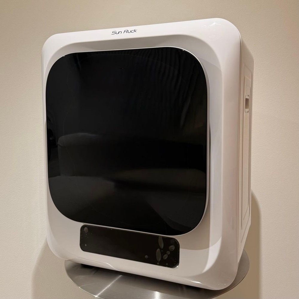 SUNRUCK - 【美品】SUN RUCK 御召しものかわき切る機 SR-ASMN205-W乾燥状態くん UV除菌