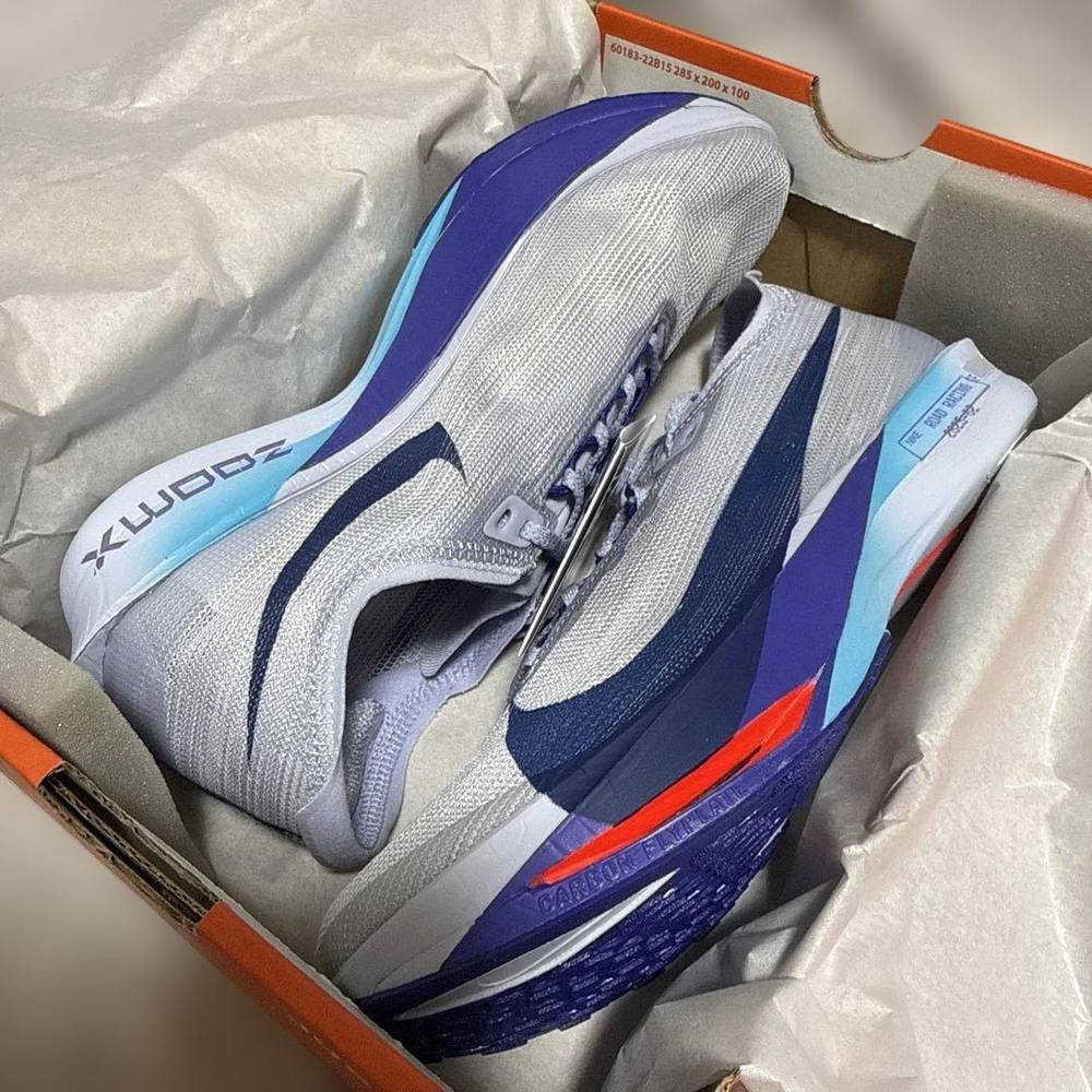 新品未当てはめる！NIKE ZOOMX STREAKFLY 2 26.5糎